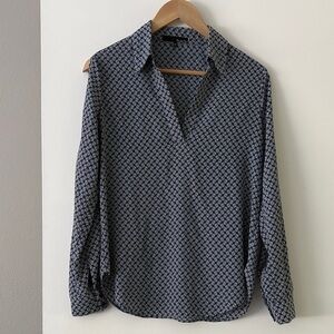 Ro & De long sleeve pull over blouse